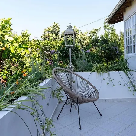 Serene Seaside Bliss - Lush & Secluded Garden Oasis Kalamata Exterior photo