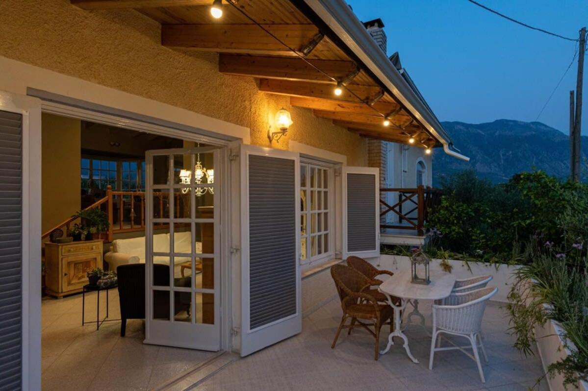 Serene Seaside Bliss - Lush & Secluded Garden Oasis